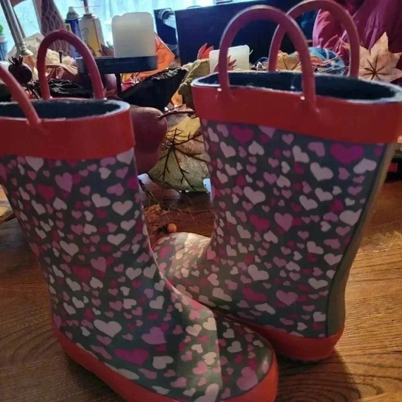 kids toddler children rubber boots with hearts size  7/8 - Picture 5 of 5